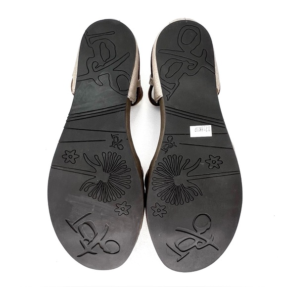 🌿 Stylish Women's Platform Shoes in Brown and Tan - Picture 6 of 13